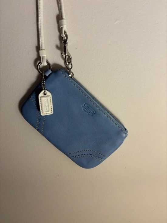 Coach Cornflower Blue Leather Wristlet with White Strap - Picture 3 of 3